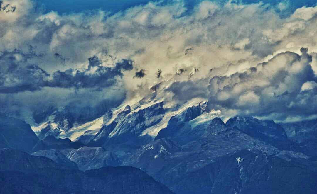 1536391031_1536391028800